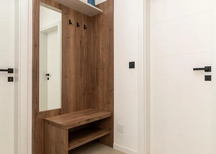 Saint Donat Center * Ζαντάρ